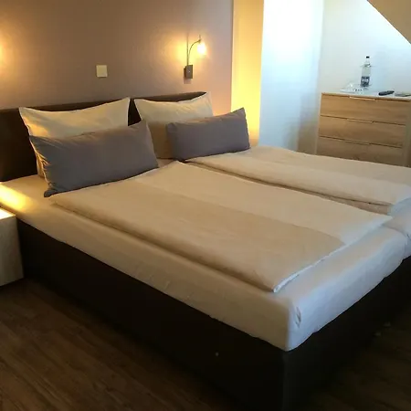Landhotel Alte Schule - Hotel Garni Schillig Zimmer foto